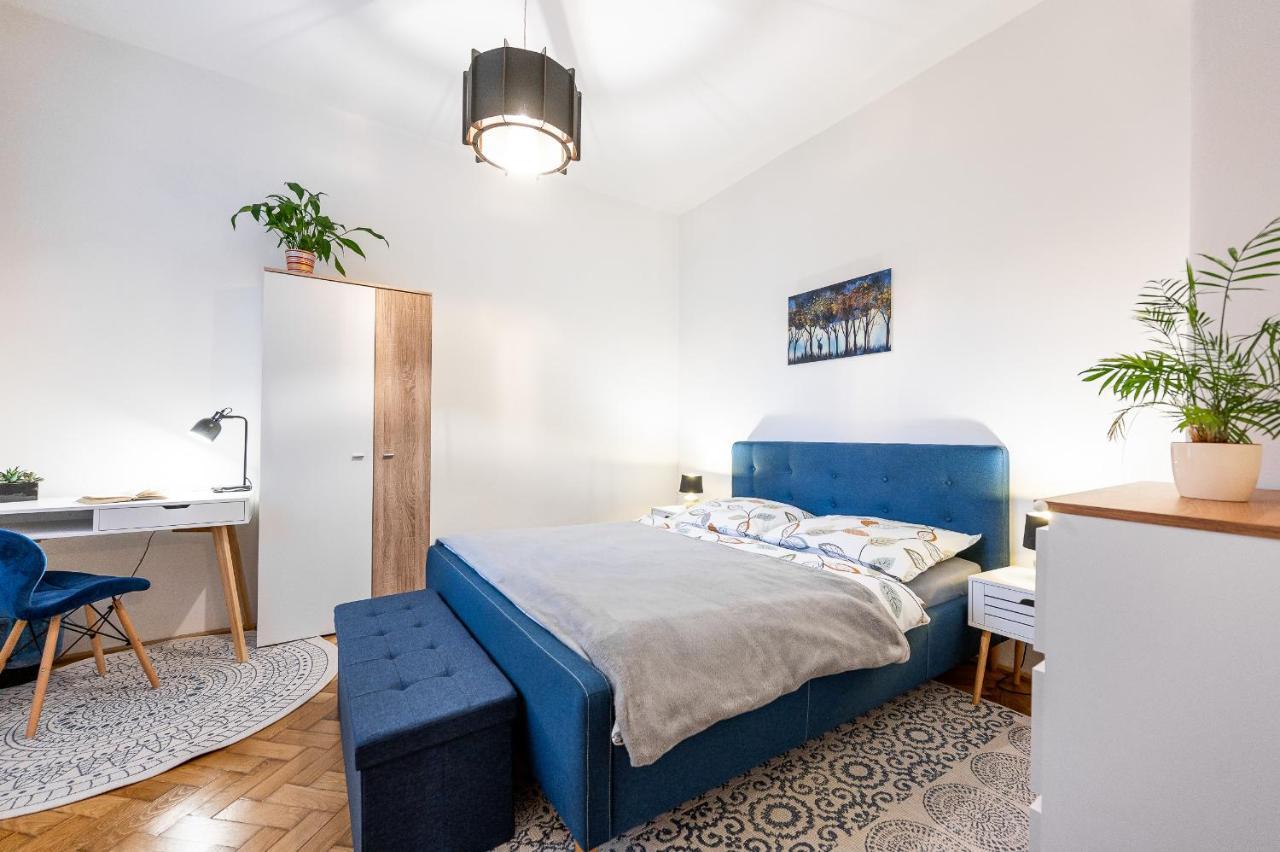 Mojmirova Apartment Kosice Center ภายนอก รูปภาพ
