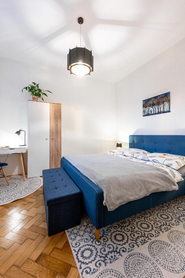 Mojmirova Apartment Kosice Center ภายนอก รูปภาพ