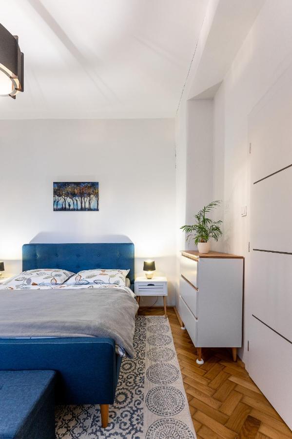 Mojmirova Apartment Kosice Center ภายนอก รูปภาพ
