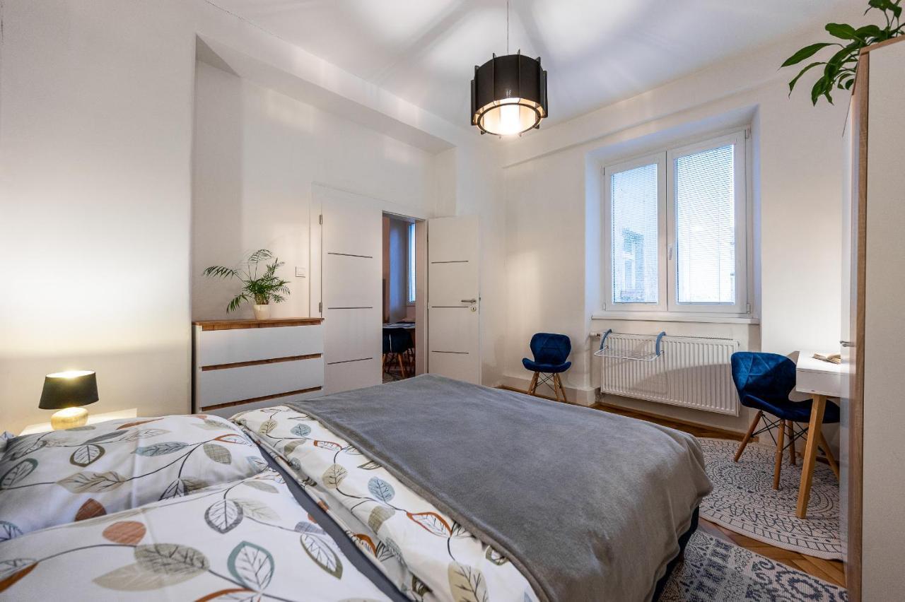 Mojmirova Apartment Kosice Center ภายนอก รูปภาพ