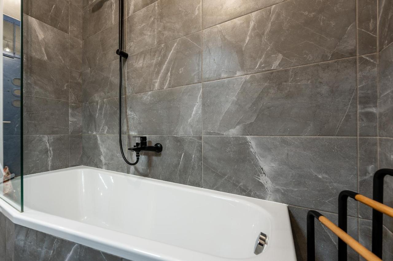 Mojmirova Apartment Kosice Center ภายนอก รูปภาพ