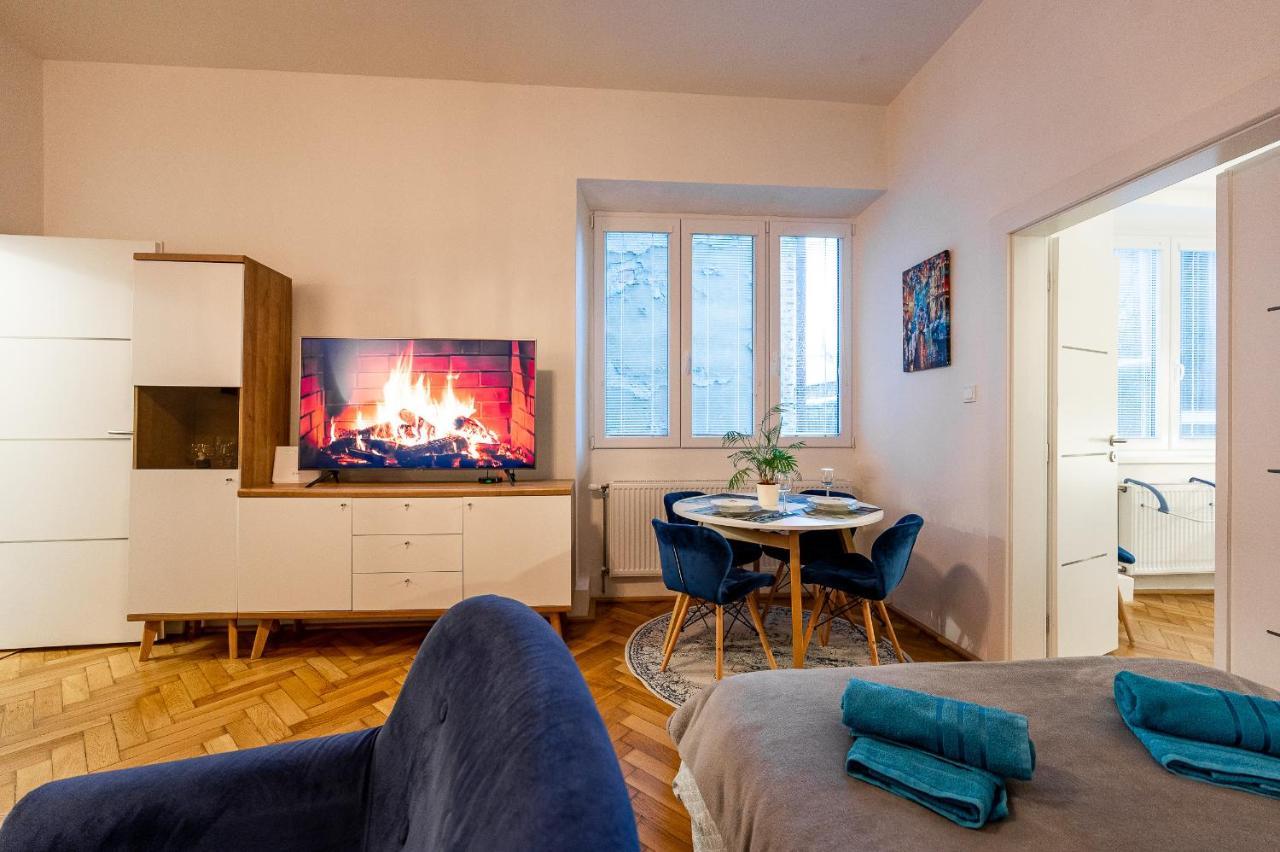Mojmirova Apartment Kosice Center ภายนอก รูปภาพ