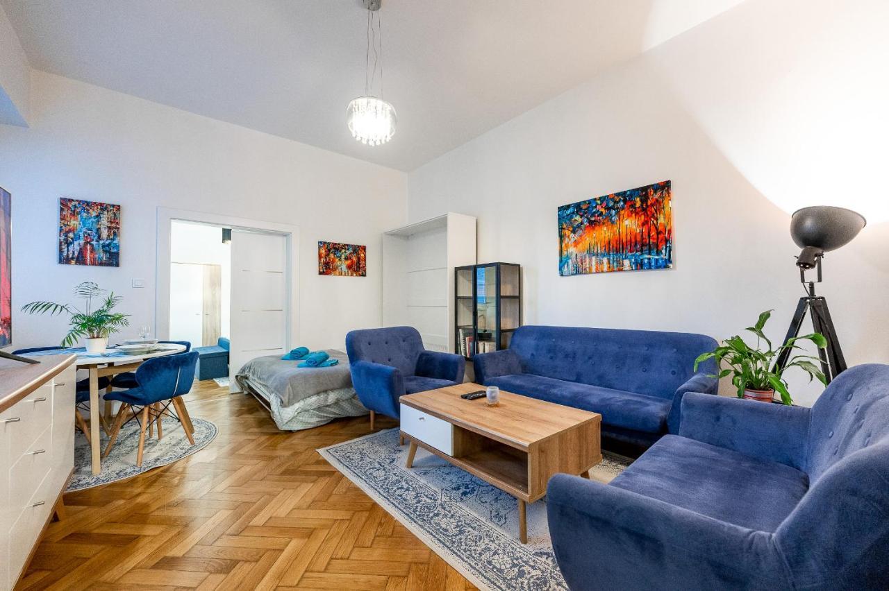 Mojmirova Apartment Kosice Center ภายนอก รูปภาพ
